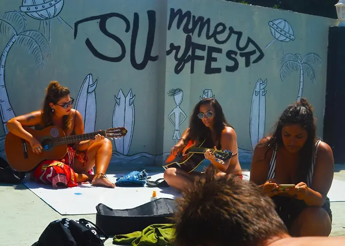 Coruna Backpackers Hostel *