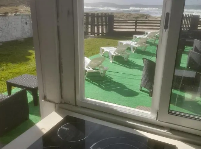 بيت شباب Coruna Backpackers كاربالو